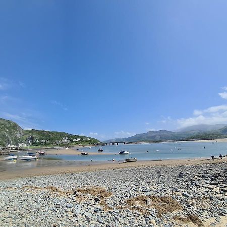 Luxury 4 Bedroom Seaside Apartment - Glan Y Werydd House Barmouth Kültér fotó