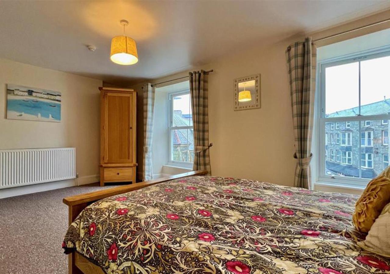 Luxury 4 Bedroom Seaside Apartment - Glan Y Werydd House Barmouth Kültér fotó
